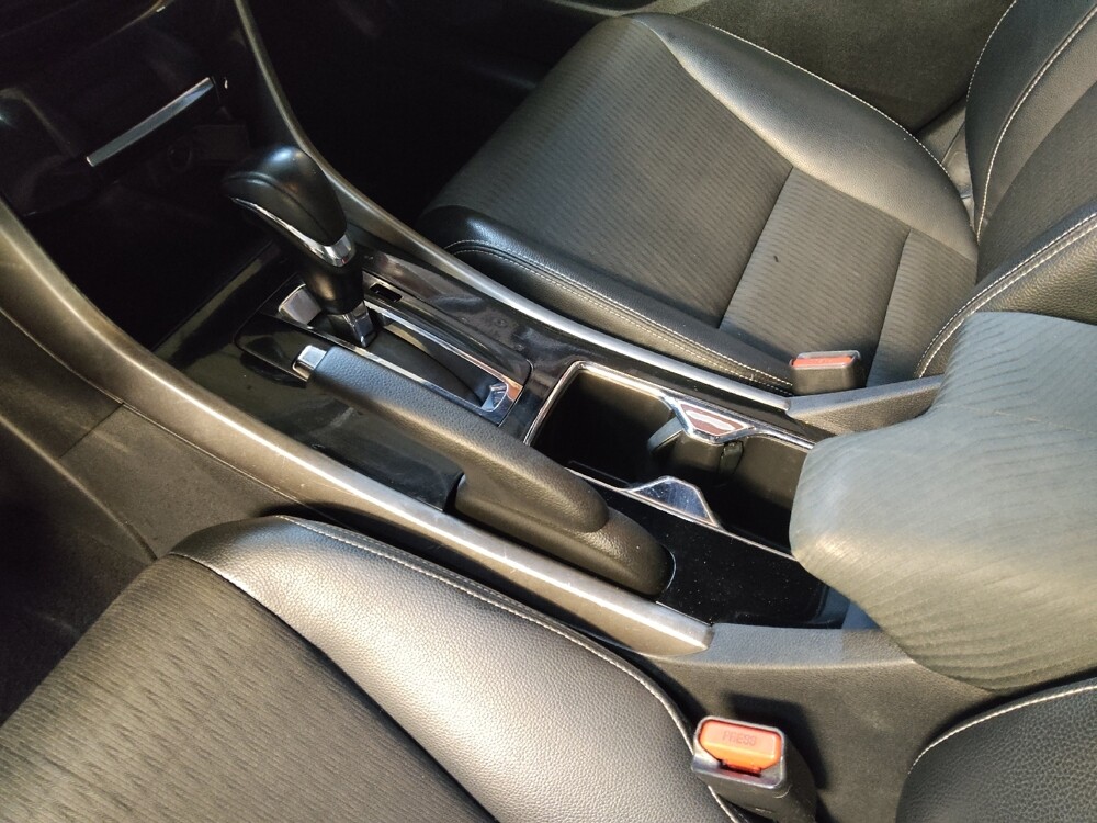 2016 Honda Accord in Greenville, NC 27834 - 18107956 26