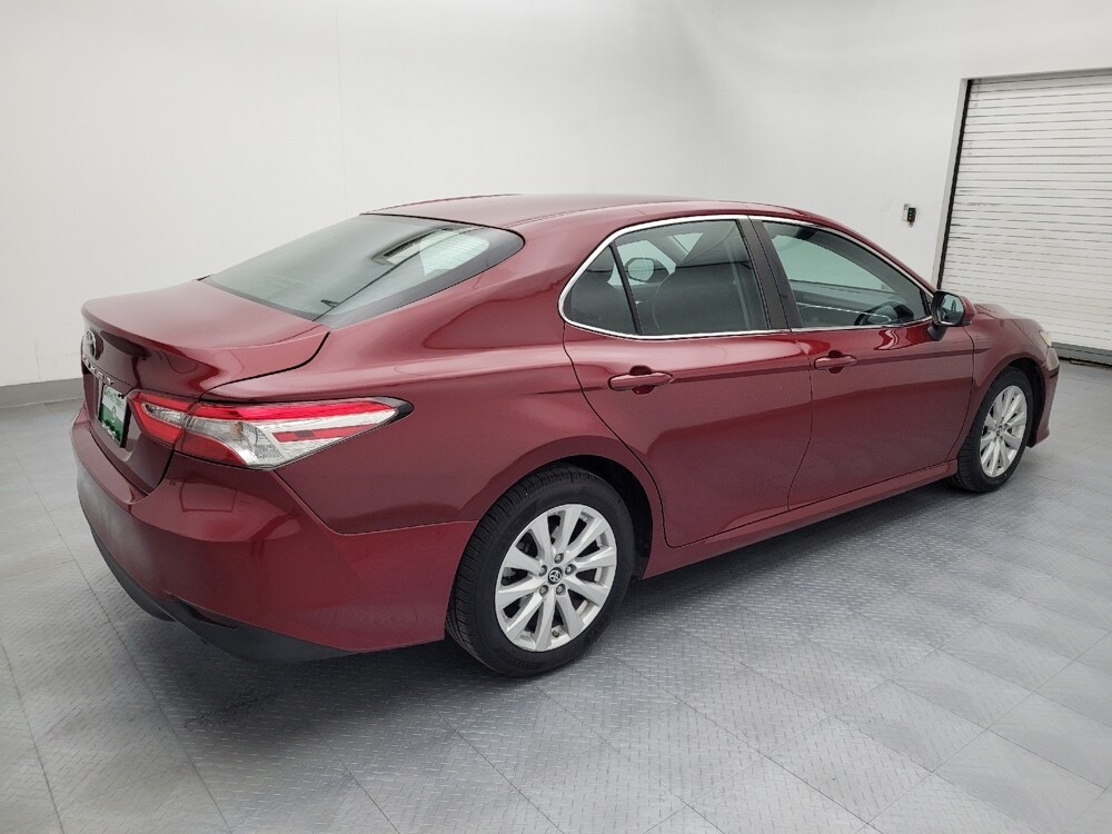 2018 Toyota Camry in Winston-Salem, NC 27103 - 18107968 10