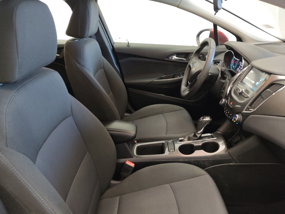 2018 Chevrolet Cruze in Charlotte, NC 28273 - 18107969 21