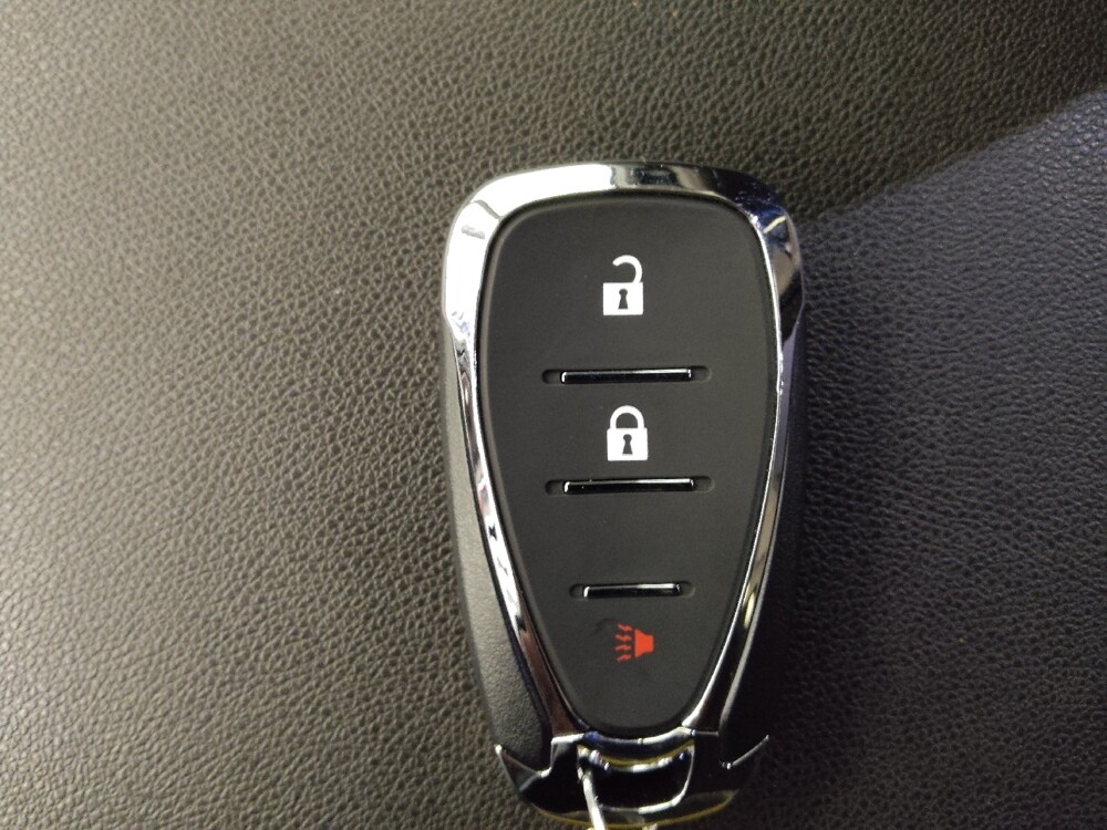 2020 Chevrolet Equinox in Denver, CO 80012 - 18107972 32