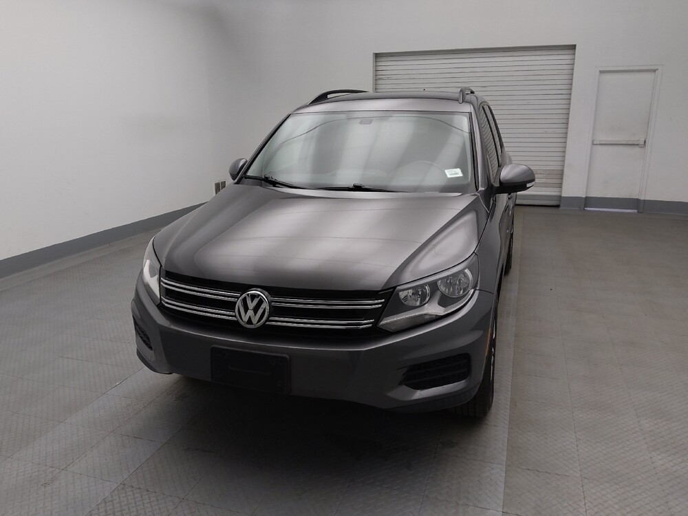 2017 Volkswagen Tiguan in Lakewood, CO 80215 - 18107974 15