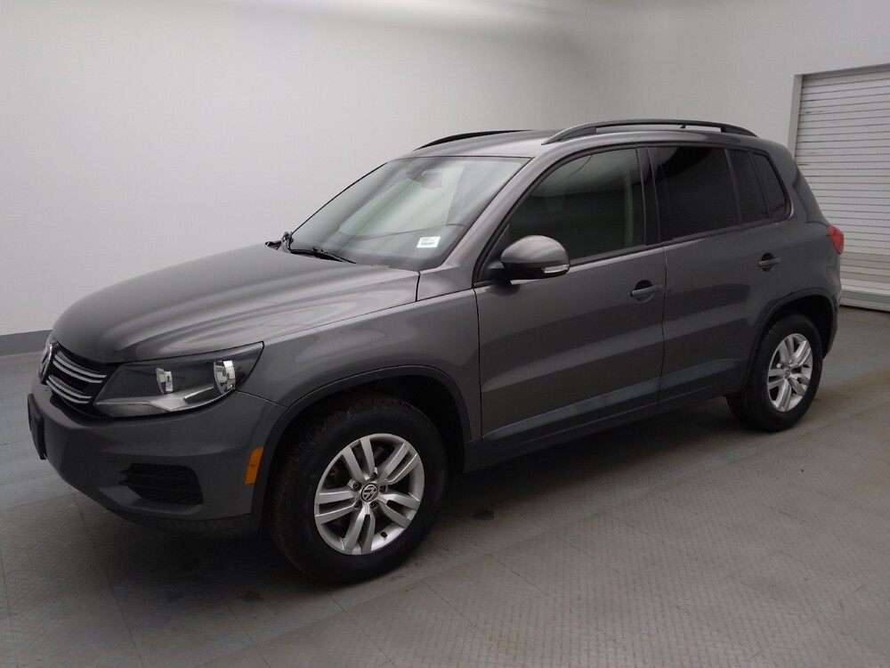 2017 Volkswagen Tiguan in Lakewood, CO 80215 - 18107974 2