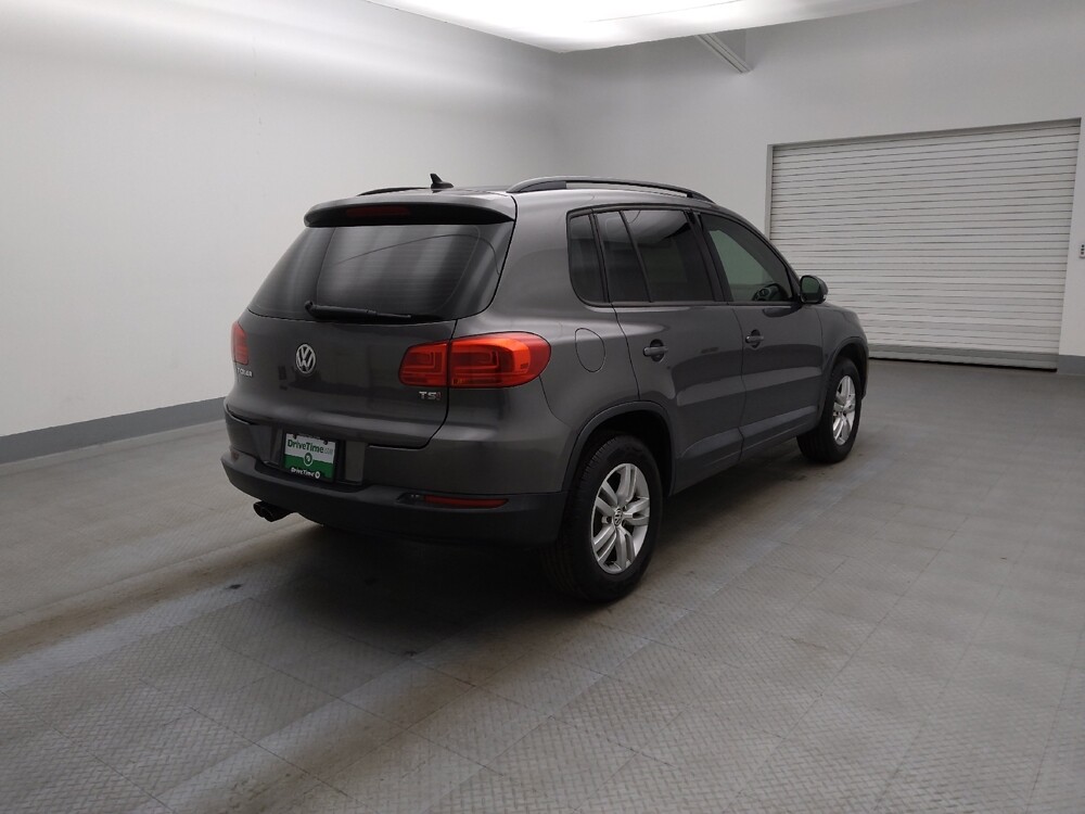 2017 Volkswagen Tiguan in Lakewood, CO 80215 - 18107974 9