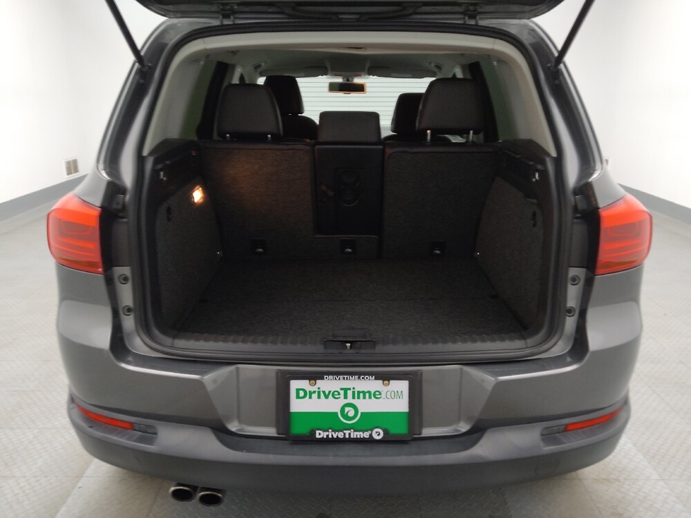 2017 Volkswagen Tiguan in Lakewood, CO 80215 - 18107974 29