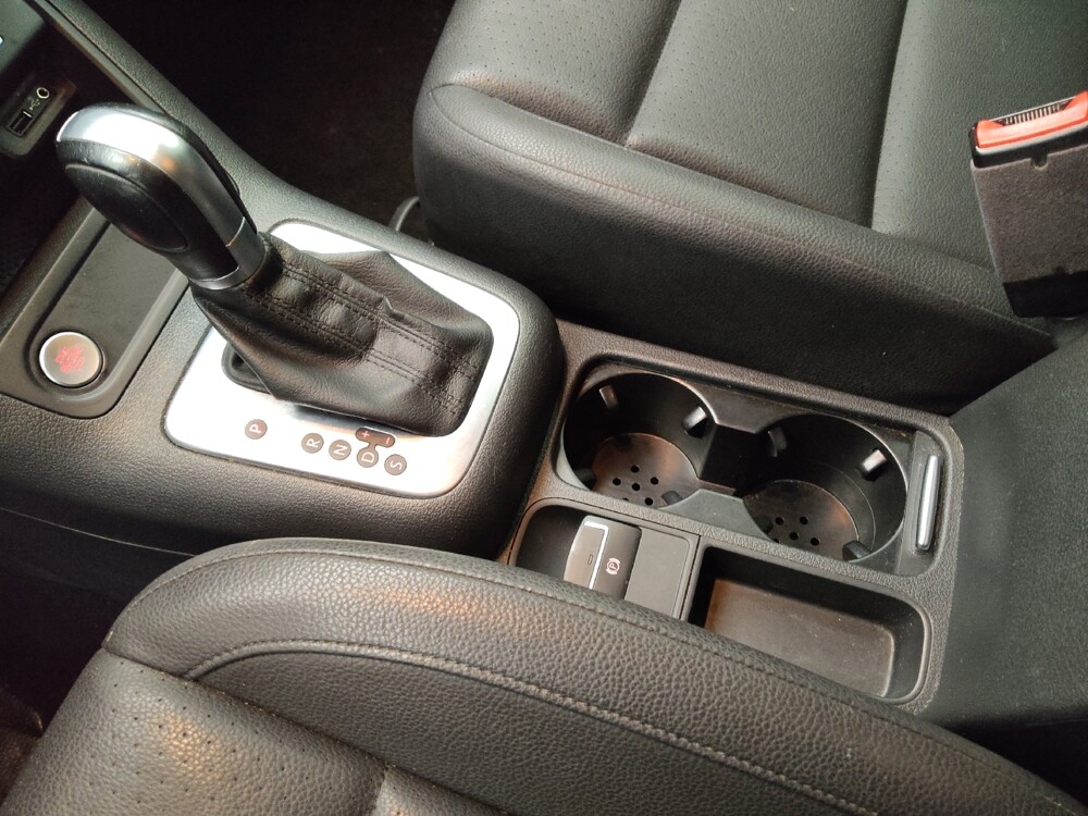 2017 Volkswagen Tiguan in Lakewood, CO 80215 - 18107974 26