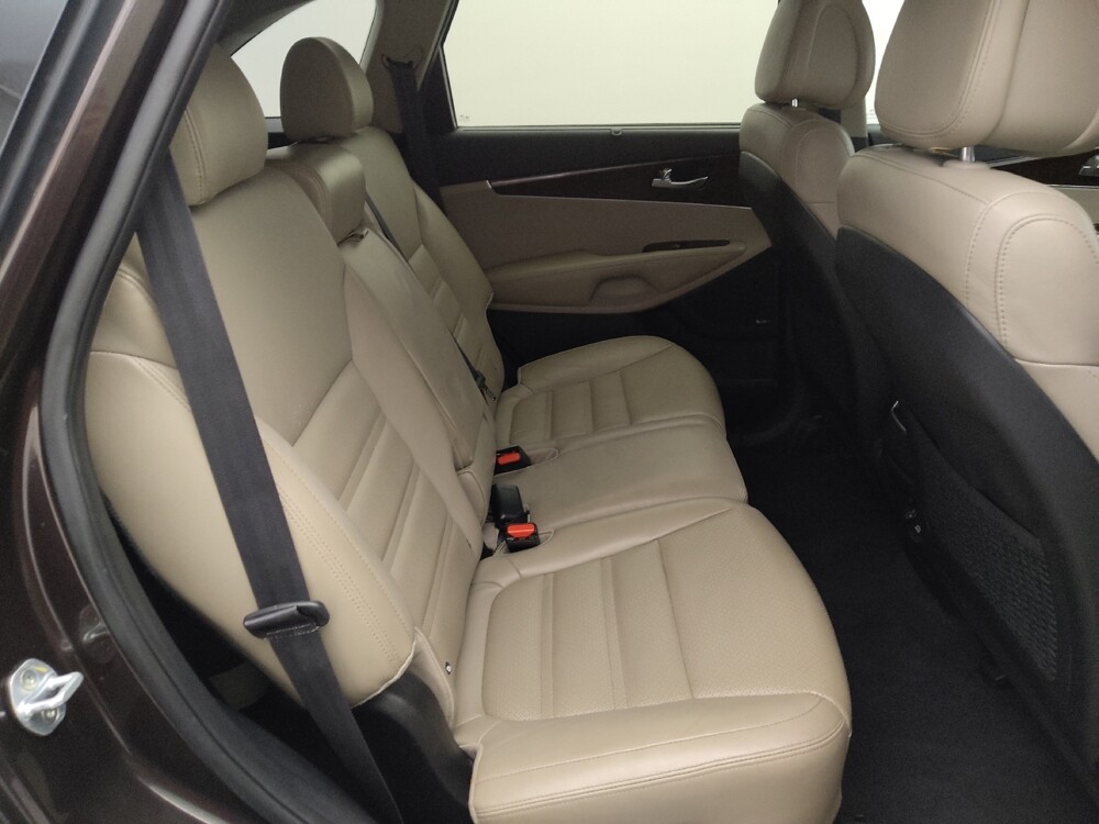 2016 Kia Sorento in Houston, TX 77060 - 18107996 19