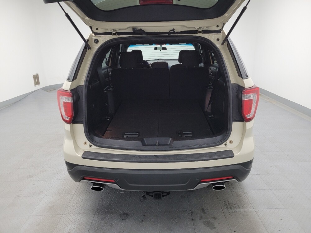 2018 Ford Explorer in Cincinnati, OH 45255 - 18108013 29