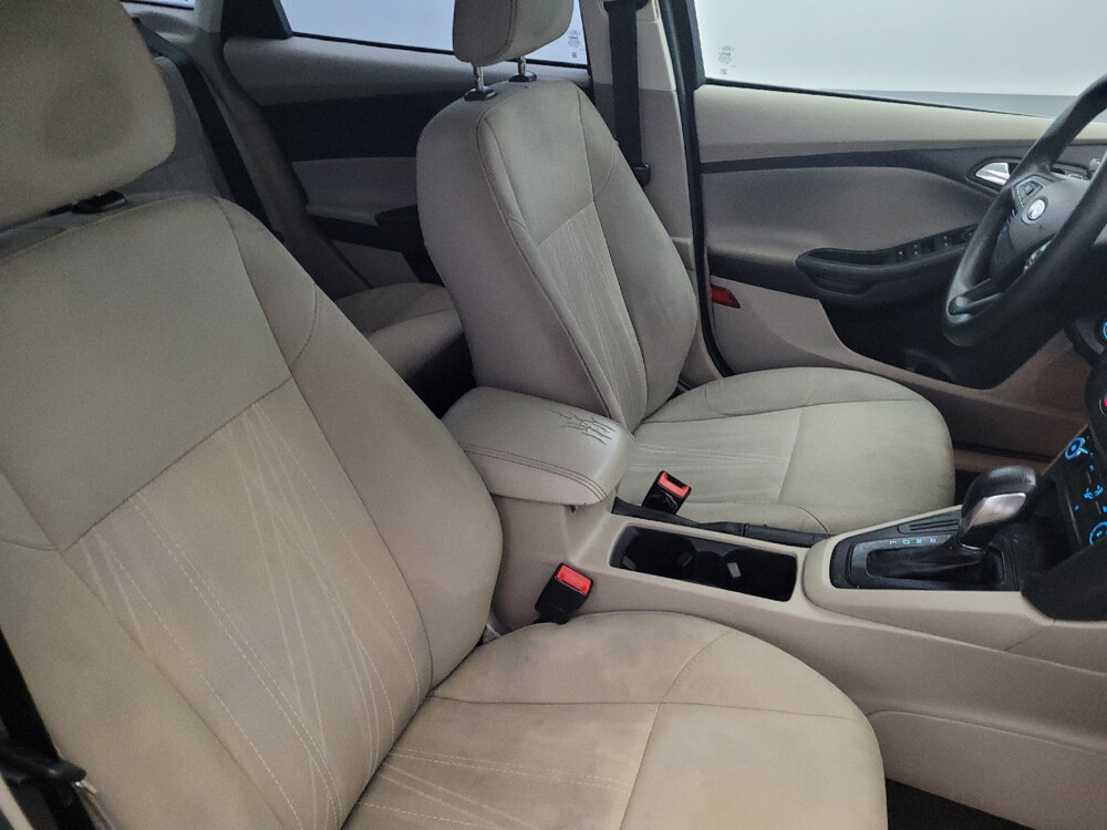 2018 Ford Focus in Pittsburgh, PA 15237 - 18108014 21