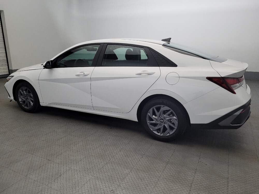 2024 Hyundai Elantra in Williamstown, NJ 8094 - 18108015 3