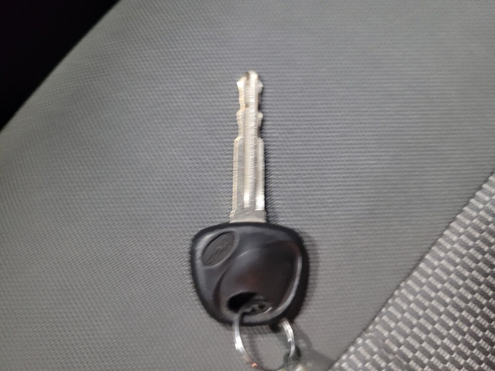 2017 Kia Forte in Pittsburgh, PA 15237 - 18108016 32