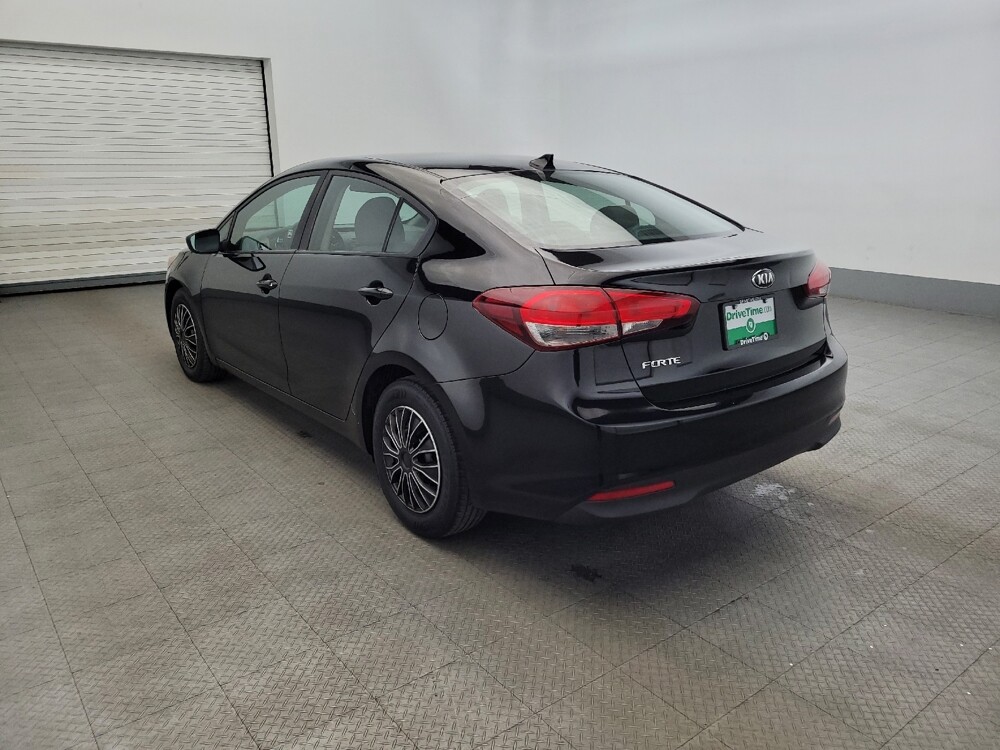 2017 Kia Forte in Pittsburgh, PA 15237 - 18108016 5