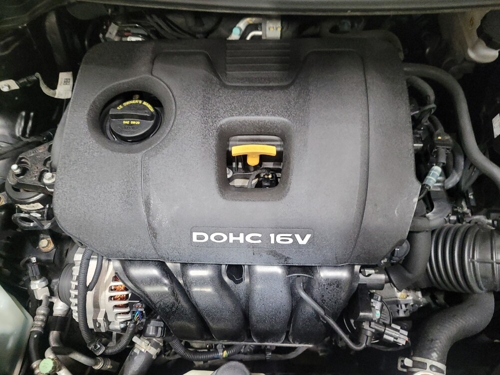 2017 Kia Forte in Pittsburgh, PA 15237 - 18108016 30