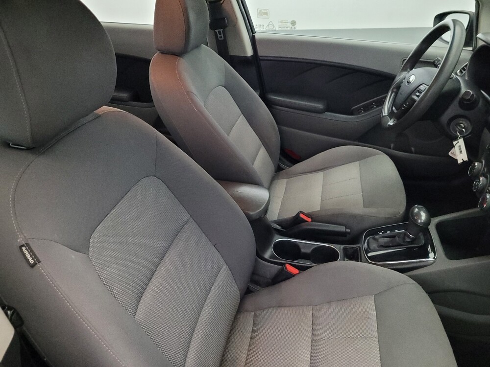 2017 Kia Forte in Pittsburgh, PA 15237 - 18108016 21