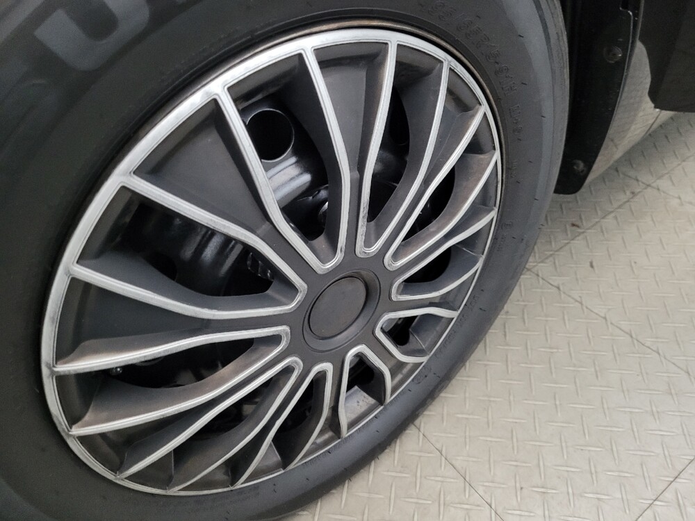 2017 Kia Forte in Pittsburgh, PA 15237 - 18108016 31