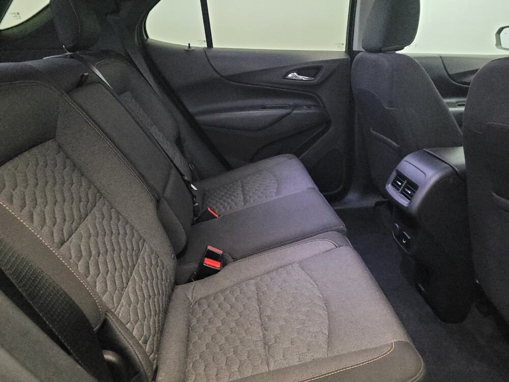 2018 Chevrolet Equinox in Williamstown, NJ 8094 - 18108038 19