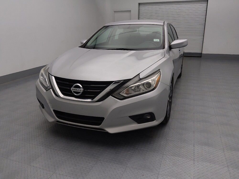 2017 Nissan Altima in St. Louis, MO 63125 - 18108042 15