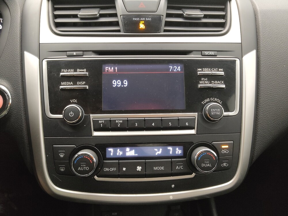 2017 Nissan Altima in St. Louis, MO 63125 - 18108042 25