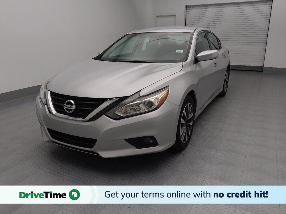 2017 Nissan Altima in St. Louis, MO 63125 - 18108042