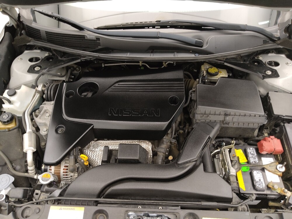 2017 Nissan Altima in St. Louis, MO 63125 - 18108042 30