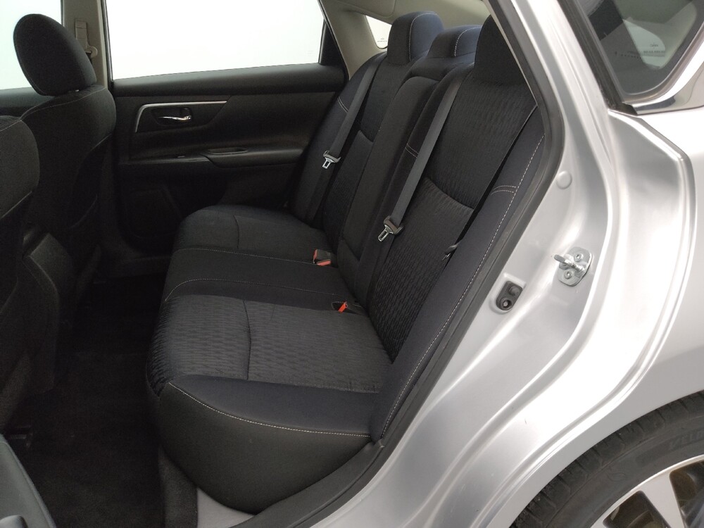 2017 Nissan Altima in St. Louis, MO 63125 - 18108042 18