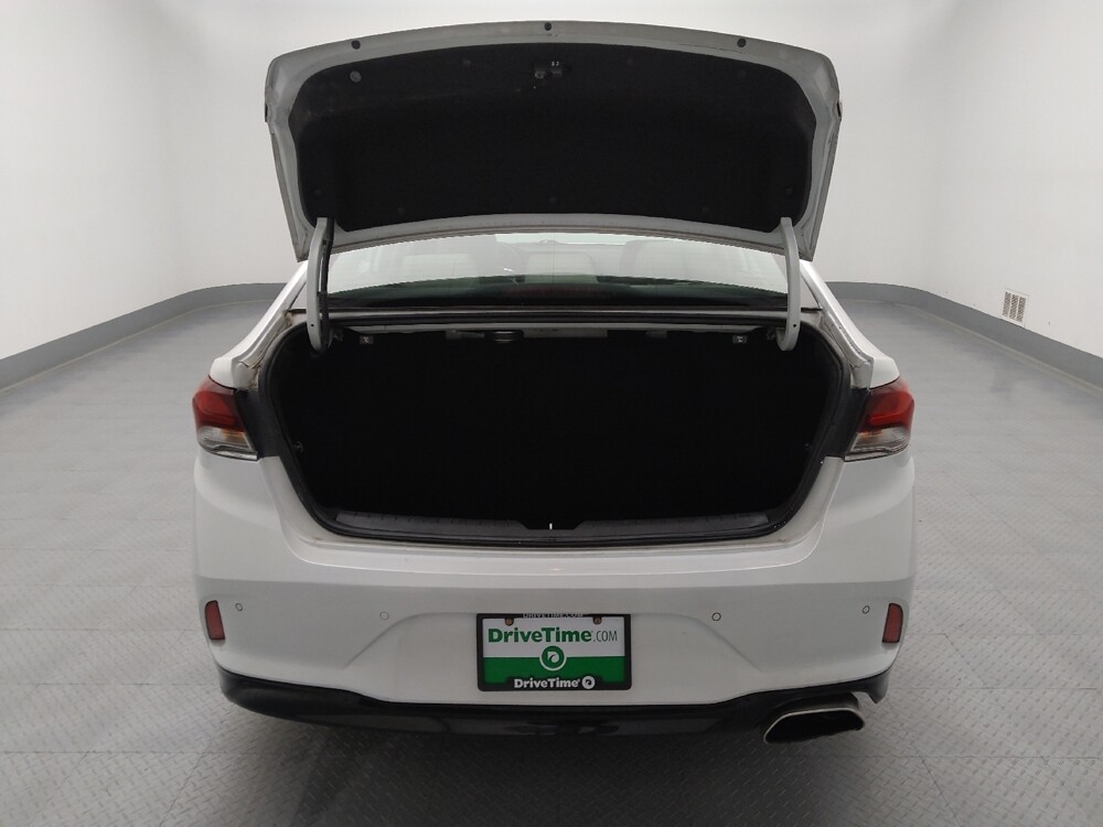 2018 Hyundai Sonata in Wichita, KS 67207 - 18108045 29