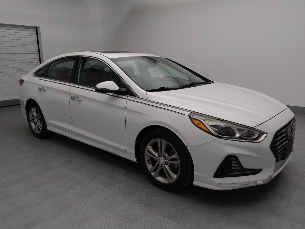 2018 Hyundai Sonata in Wichita, KS 67207 - 18108045 11