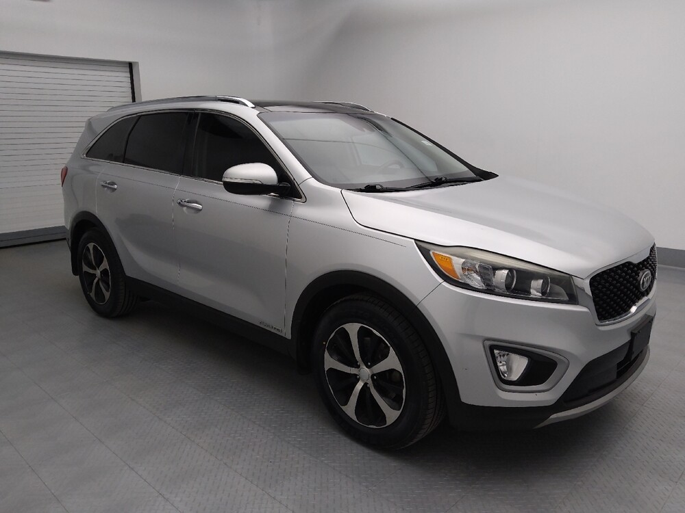 2017 Kia Sorento in St. Louis, MO 63136 - 18108047 11