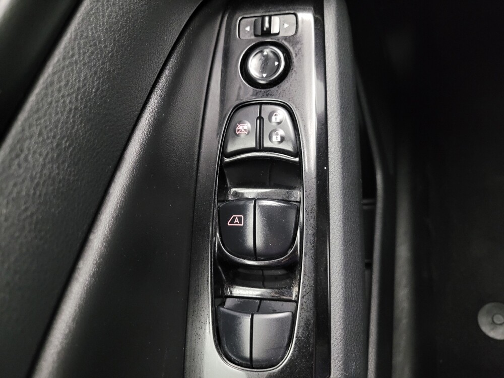 2023 Nissan Altima in St. Louis, MO 63136 - 18108050 27