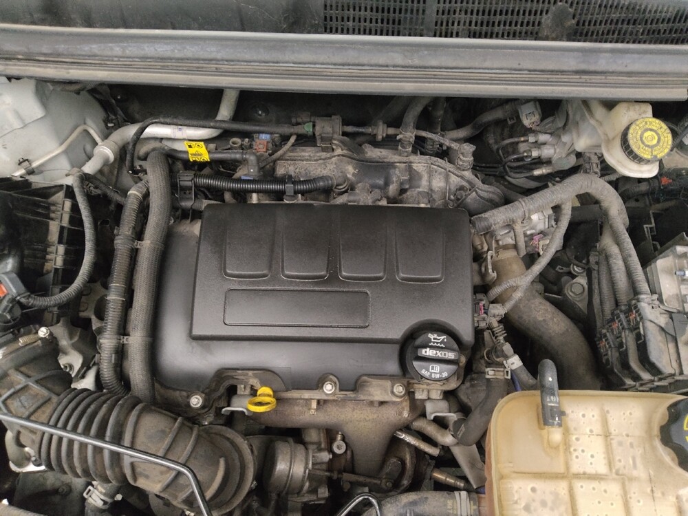 2020 Buick Encore in Des Moines, IA 50310 - 18108052 30