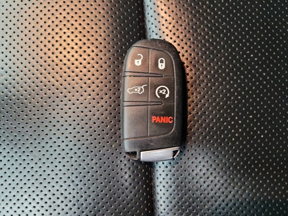 2021 Jeep Grand Cherokee in Taylor, MI 48180 - 18108057 32