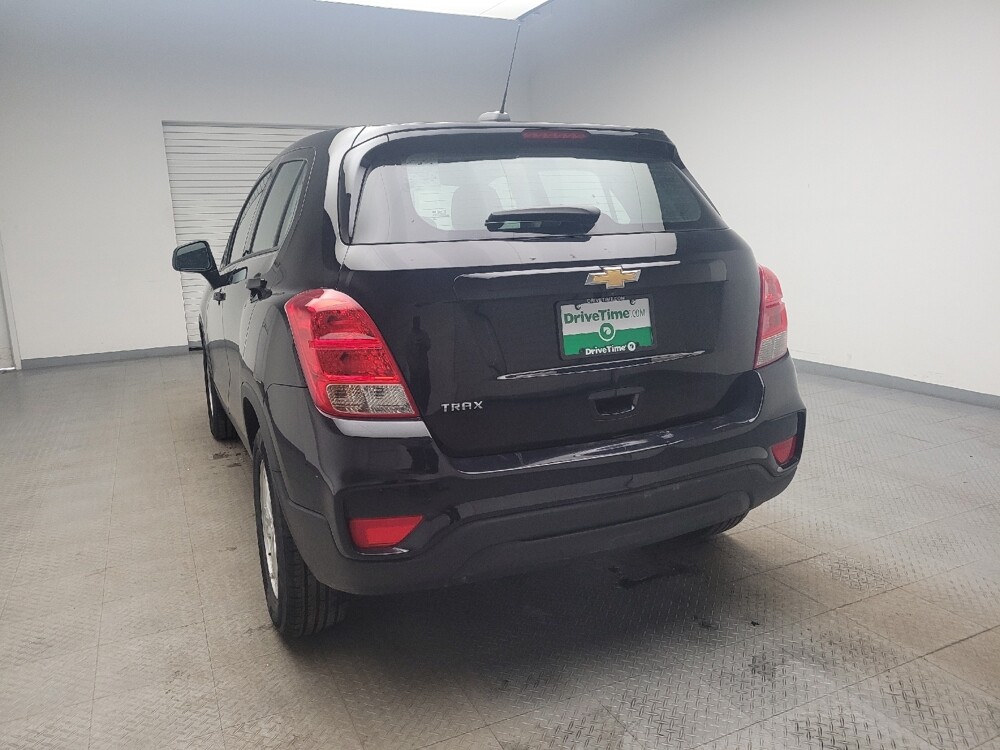 2020 Chevrolet Trax in Taylor, MI 48180 - 18108059 6
