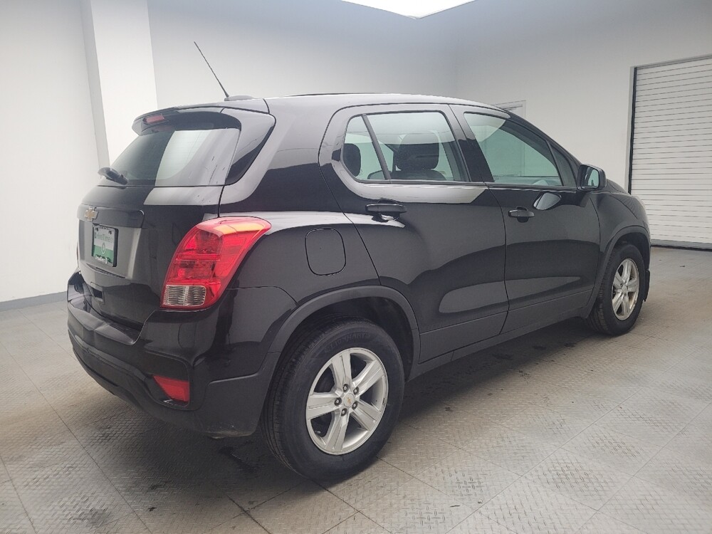 2020 Chevrolet Trax in Taylor, MI 48180 - 18108059 10