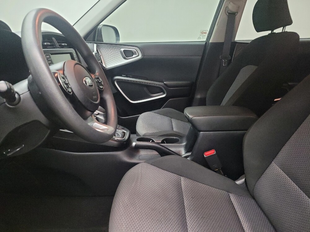 2021 Kia Soul in Taylor, MI 48180 - 18108060 17