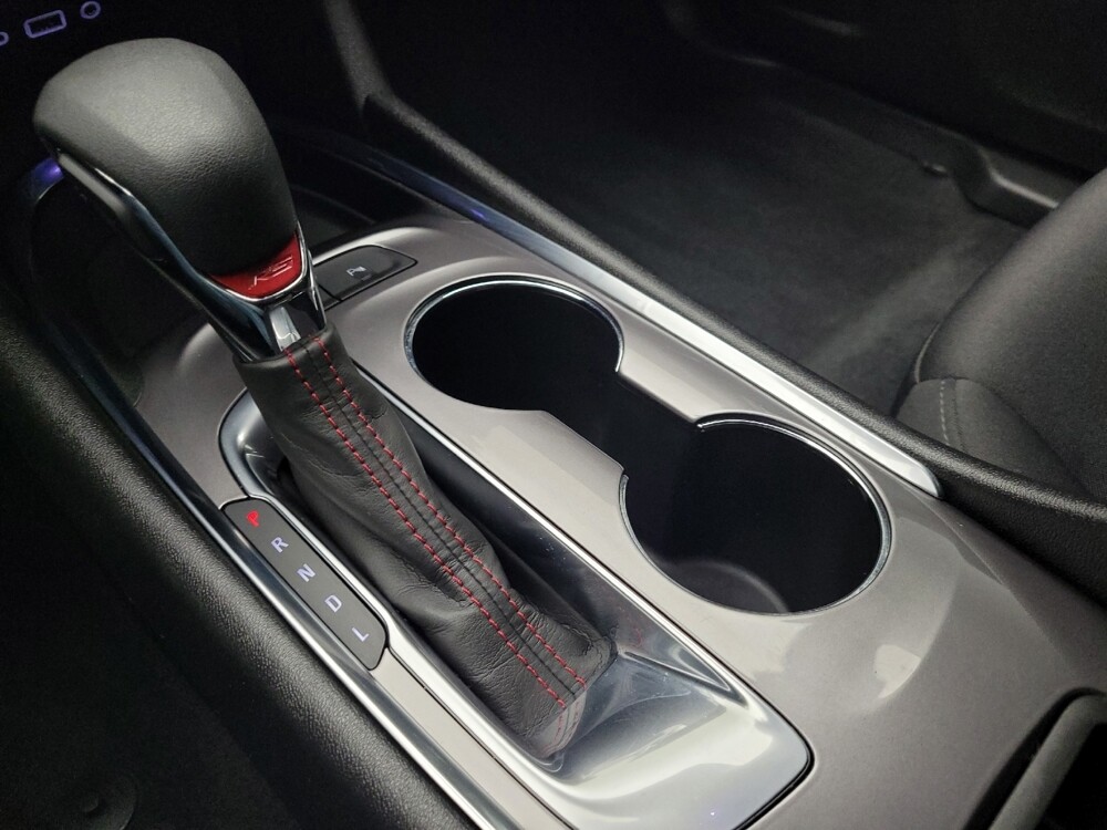 2021 Chevrolet Malibu in Taylor, MI 48180 - 18108064 26