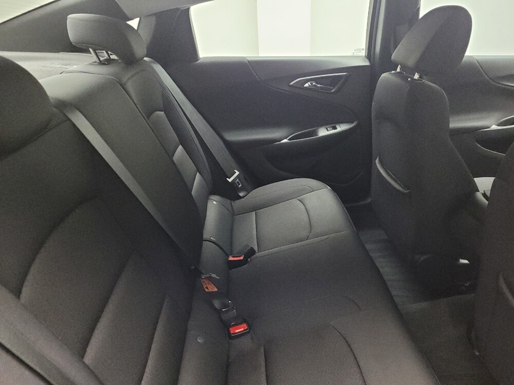 2021 Chevrolet Malibu in Taylor, MI 48180 - 18108064 19