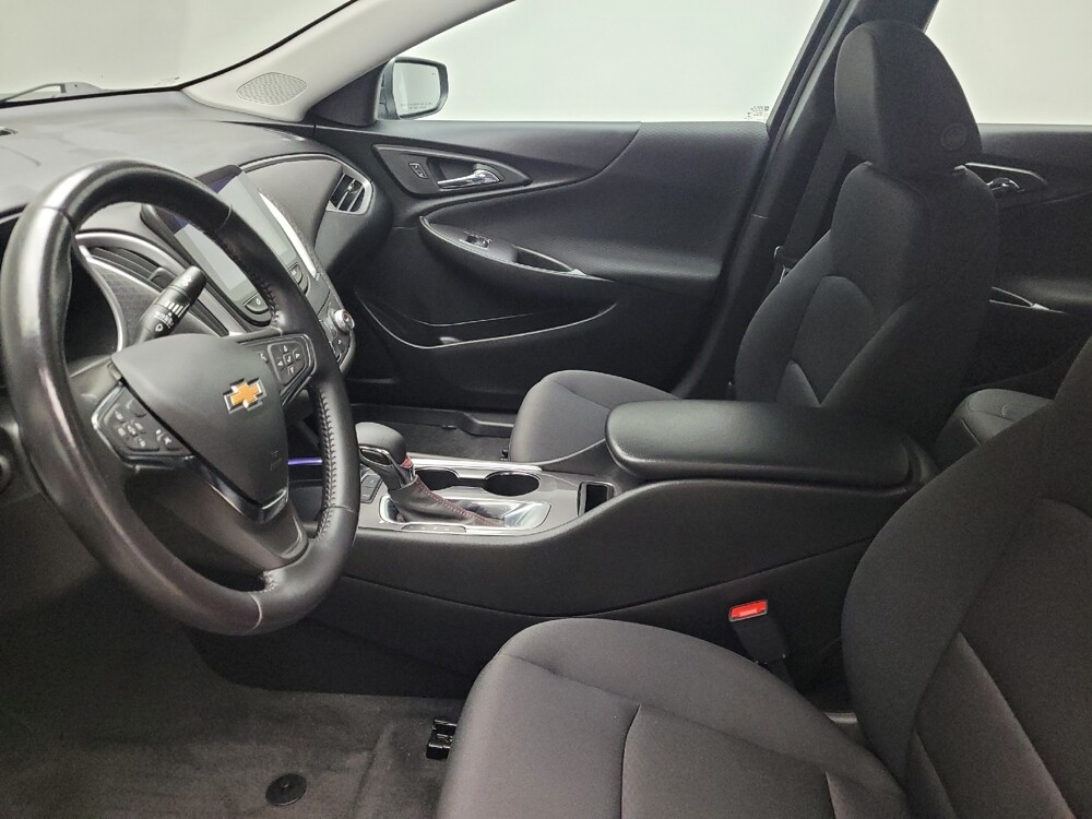 2021 Chevrolet Malibu in Taylor, MI 48180 - 18108064 17