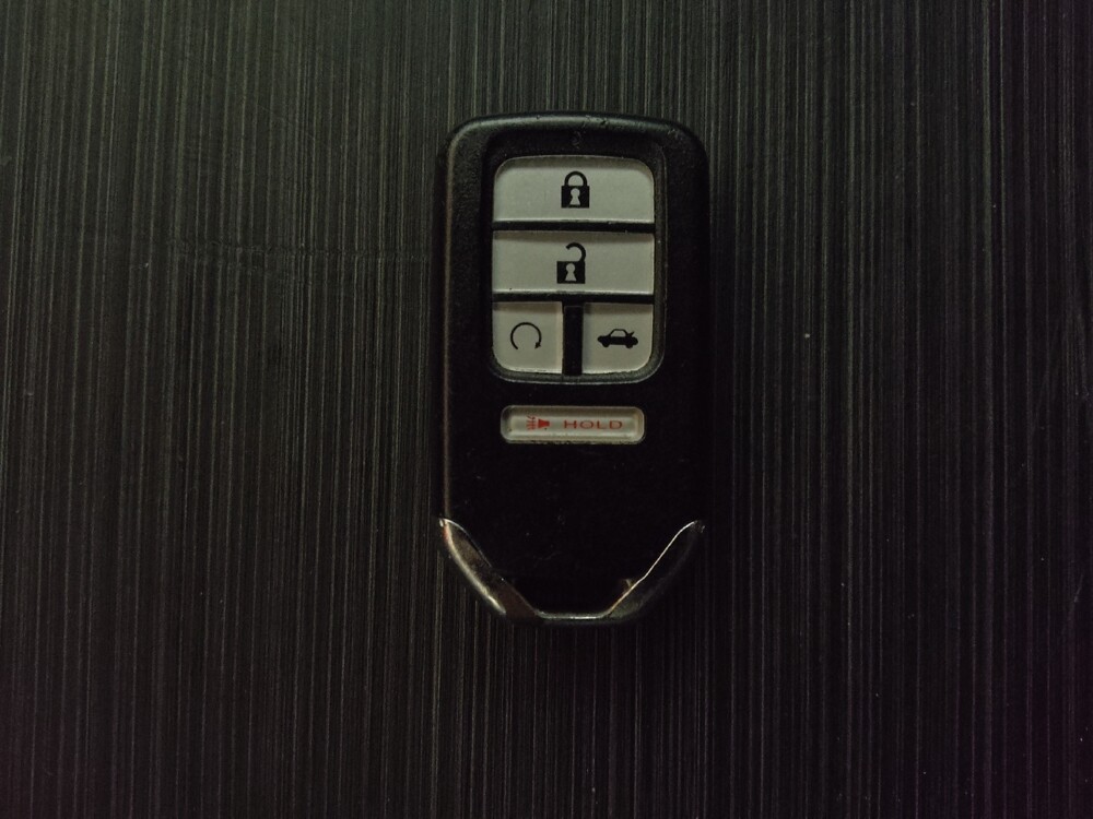 2018 Honda Pilot in Morrow, GA 30260 - 18108067 32