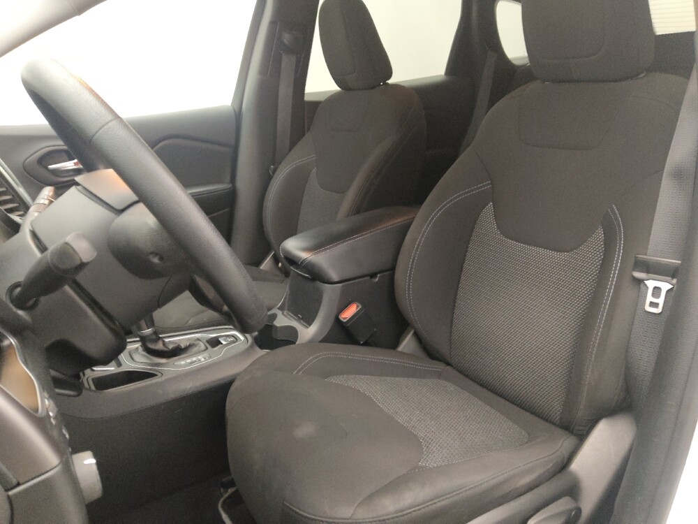 2019 Jeep Cherokee in Savannah, GA 31419 - 18108072 17