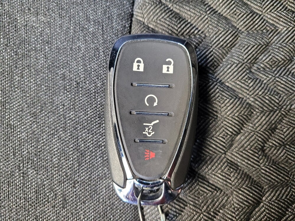 2023 Chevrolet Equinox in Columbus, OH 43228 - 18108084 32