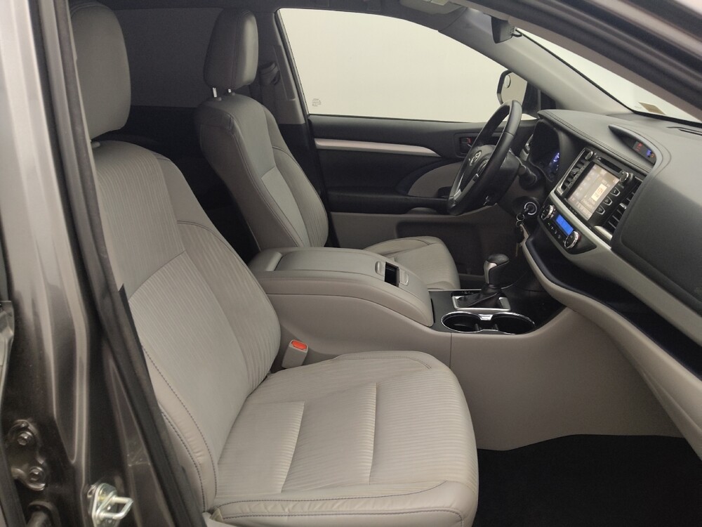 2018 Toyota Highlander in Round Rock, TX 78664 - 18108087 21