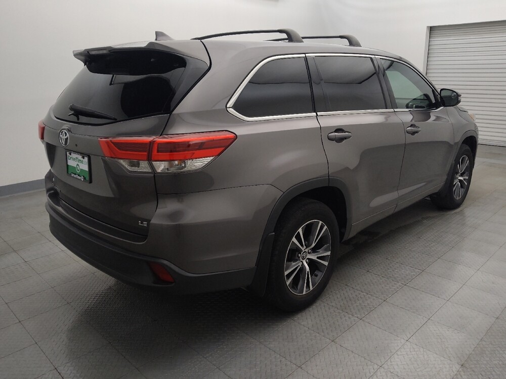 2018 Toyota Highlander in Round Rock, TX 78664 - 18108087 9