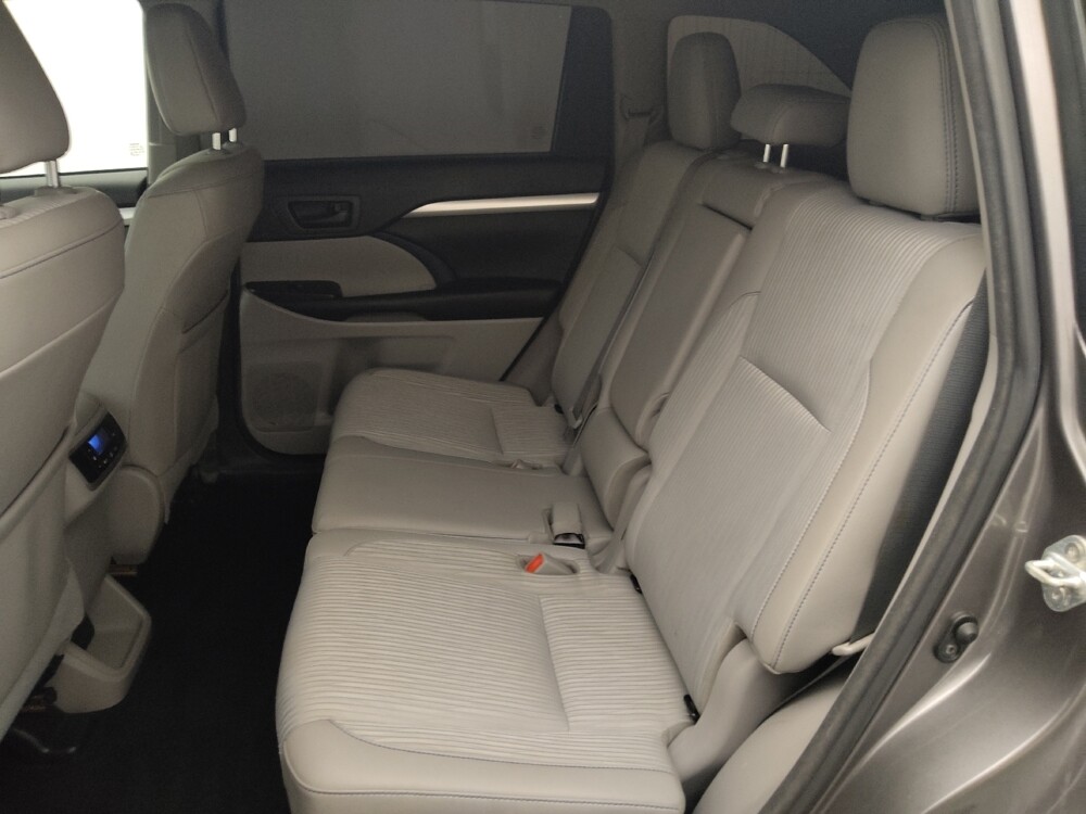 2018 Toyota Highlander in Round Rock, TX 78664 - 18108087 18
