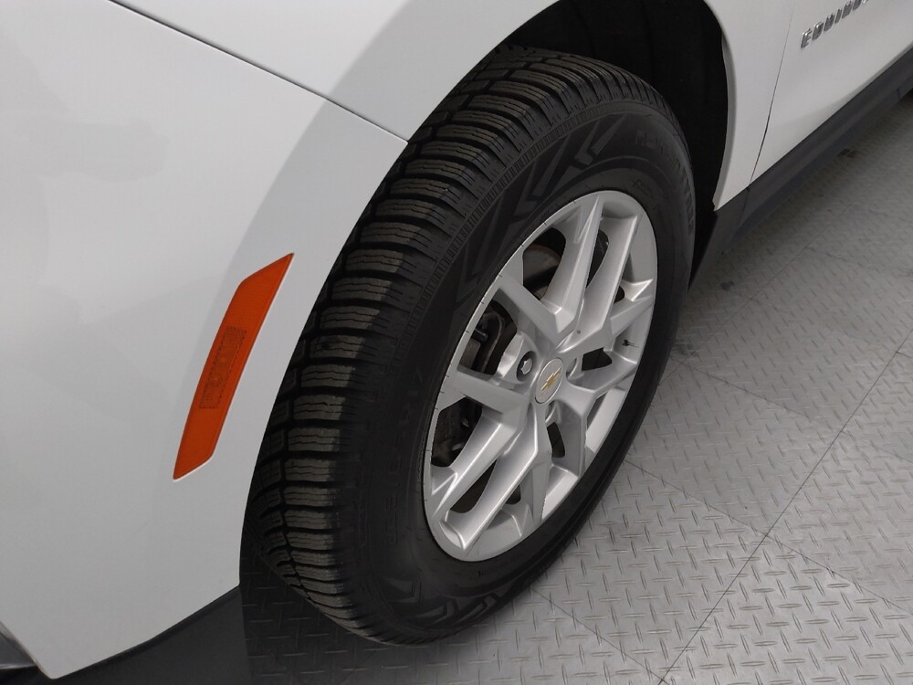 2024 Chevrolet Equinox in St. Louis, MO 63136 - 18108092 31