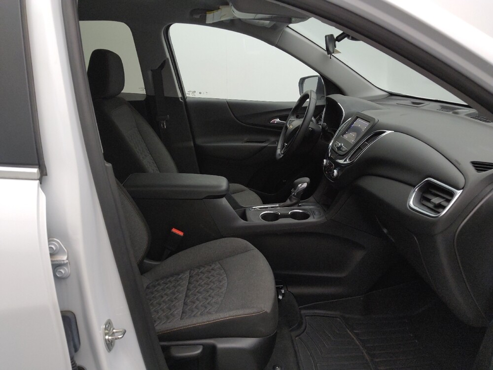 2024 Chevrolet Equinox in St. Louis, MO 63136 - 18108092 21