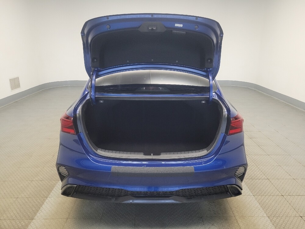 2024 Kia Forte in Indianapolis, IN 46222 - 18108093 29