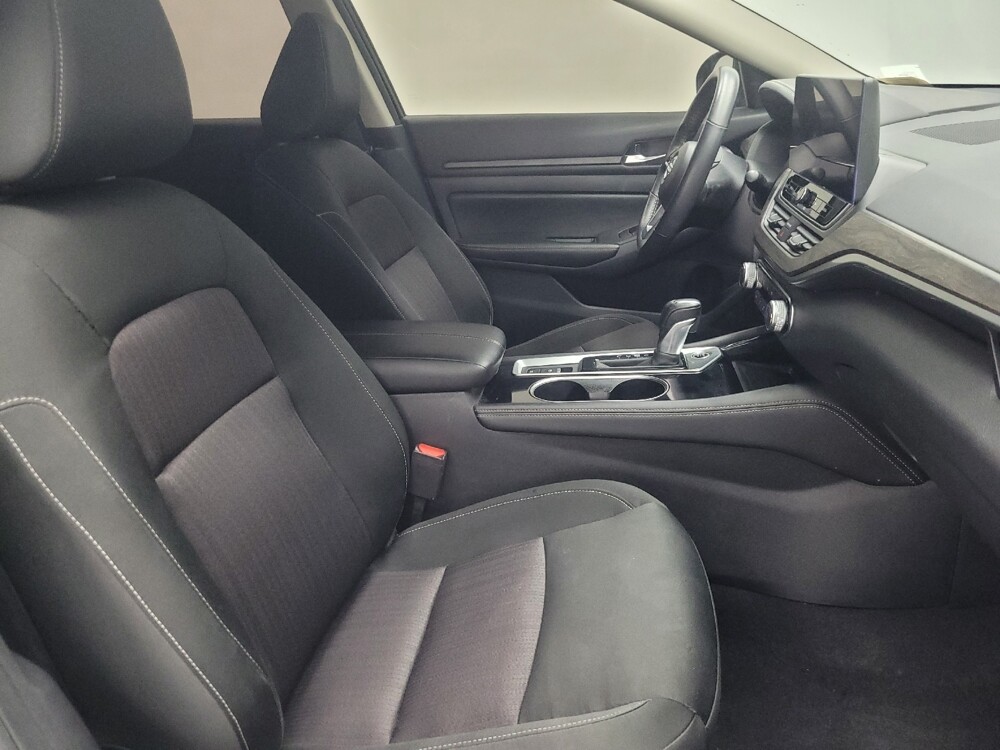 2024 Nissan Altima in Indianapolis, IN 46219 - 18108094 21