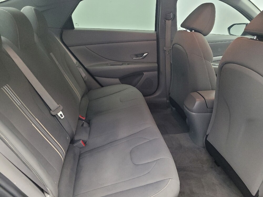 2021 Hyundai Elantra in Ocala, FL 34471 - 18108097 19