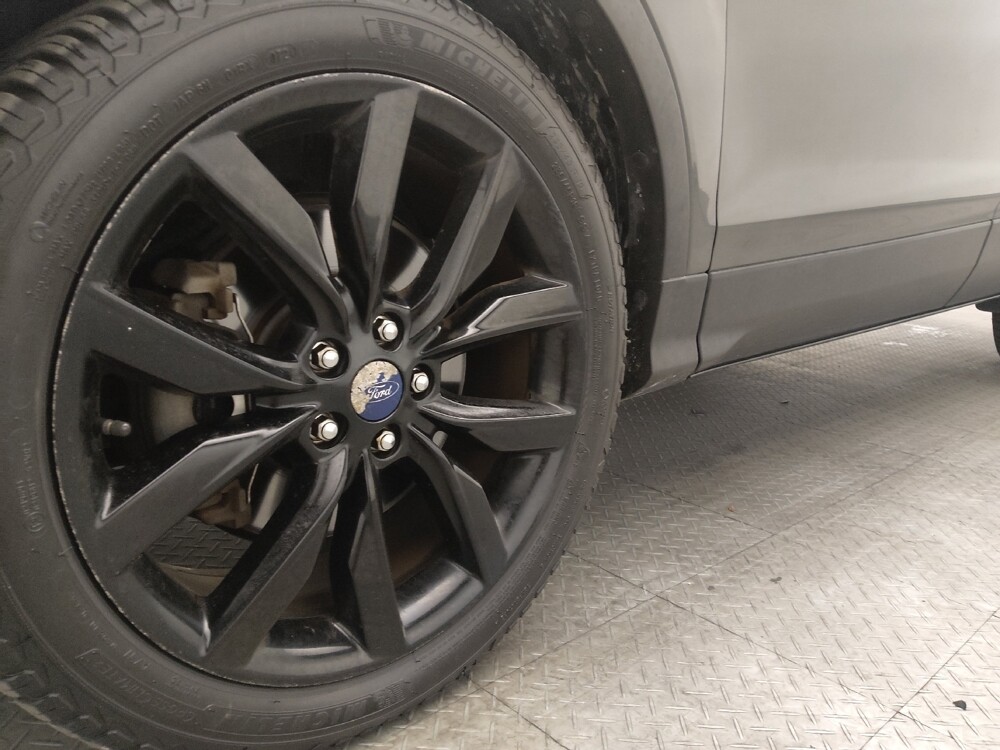 2017 Ford Escape in Jacksonville, FL 32210 - 18108108 31