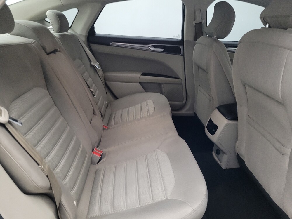 2019 Ford Fusion in Savannah, GA 31419 - 18108111 19