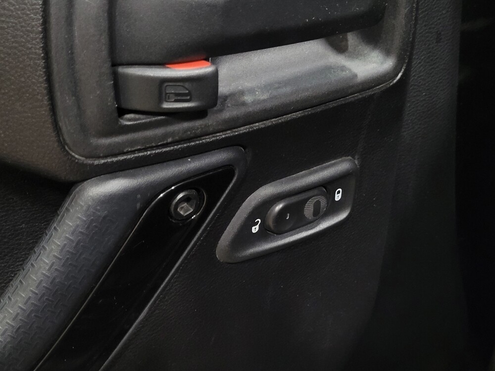 2015 Jeep Wrangler in Williamstown, NJ 8094 - 18108123 27